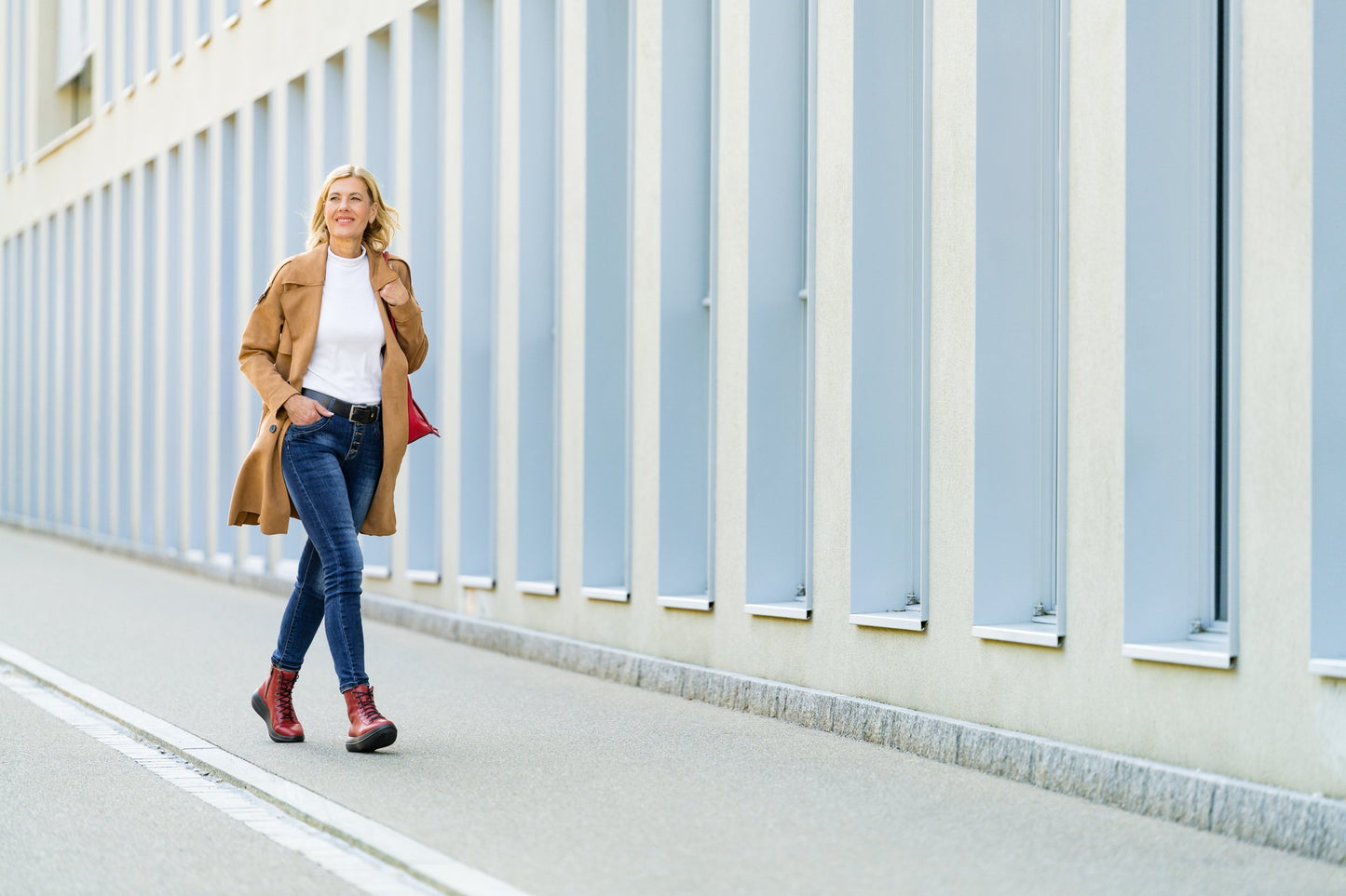 Arosa Red, kybun, kybun Schuhe, kybun Schuhe kaufen, kybun Schuh, kybun Schuhe testen, kybun Schuhe Damen, kybun Schuhe Herren, Schuhe kybun, Schuhe von kybun, kibon Schuhe, kybun Shop, VITA REGIA, https://vita-regia.eu
